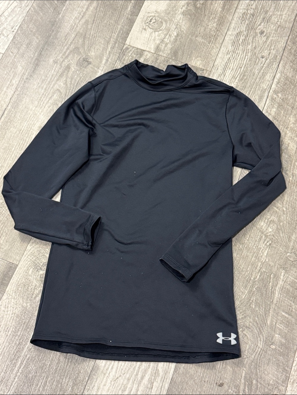Under Armour Men’s Black Long-Sleeve Compression Shirt